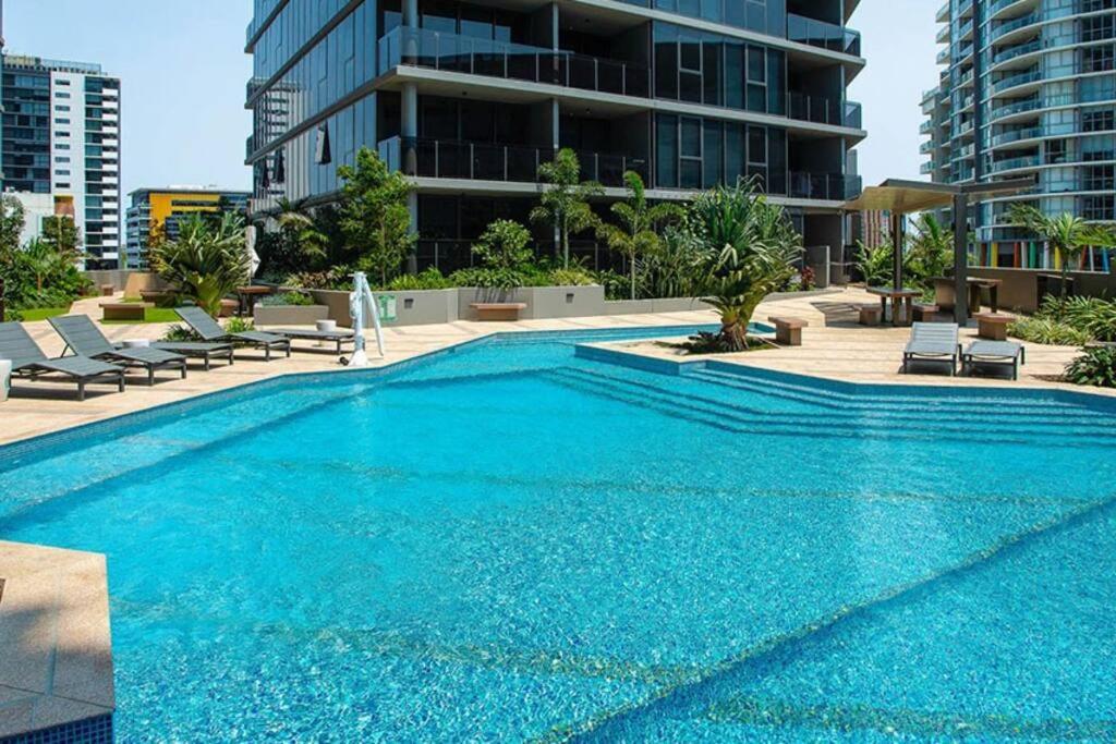 Southbank With Pool Cbd Hosted By Homestayz Brisbane