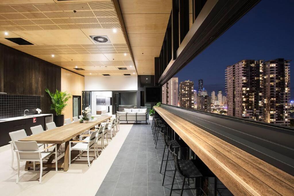 Southbank With Pool Cbd Hosted By Homestayz Apartment *
