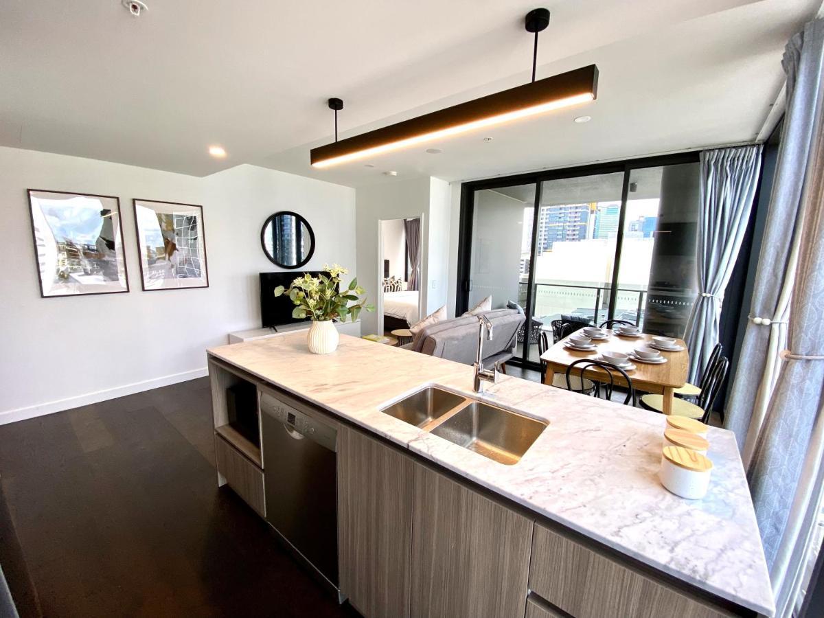 Apartment Southbank With Pool Cbd Hosted By Homestayz *