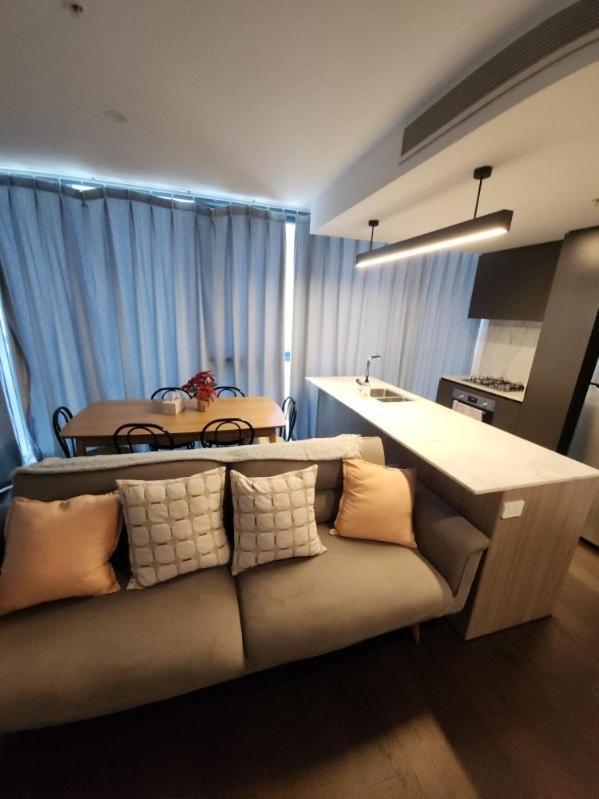 Southbank With Pool Cbd Hosted By Homestayz Apartment
